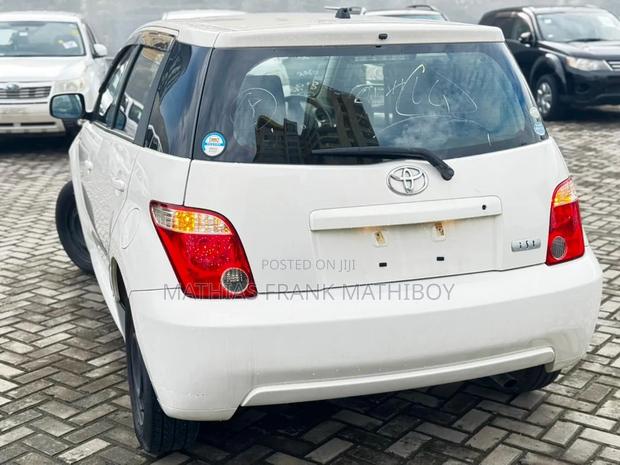 Toyota IST 2006 White