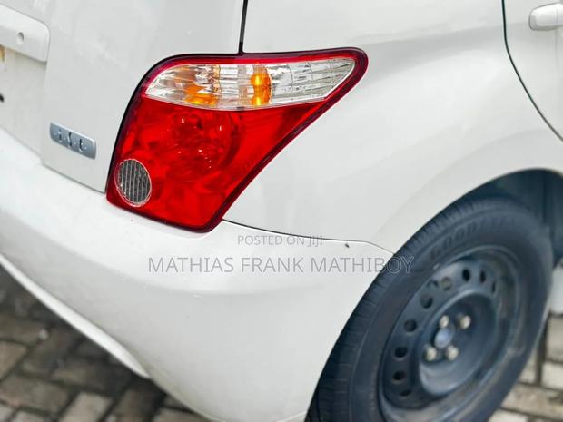 Toyota IST 2006 White