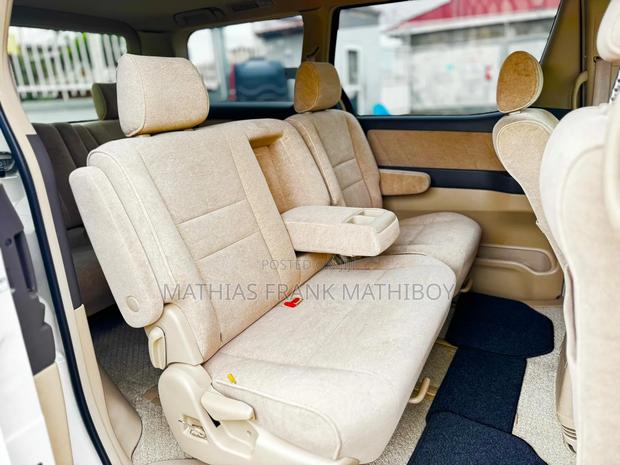 Toyota Alphard 2003 White