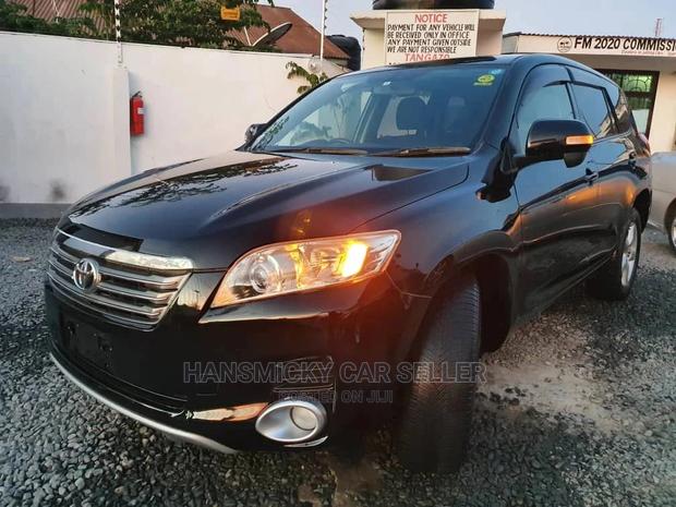 Toyota Vanguard 2010 Black