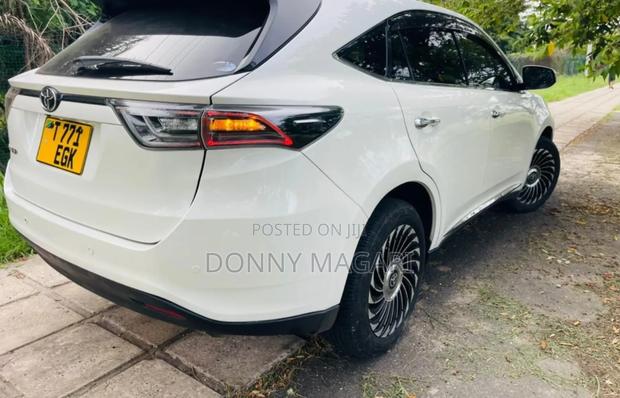Toyota Harrier 2015 White