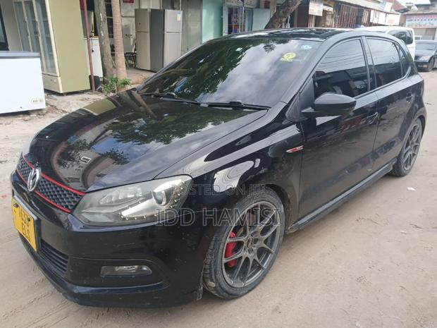 Volkswagen Golf GTI 2012 Black
