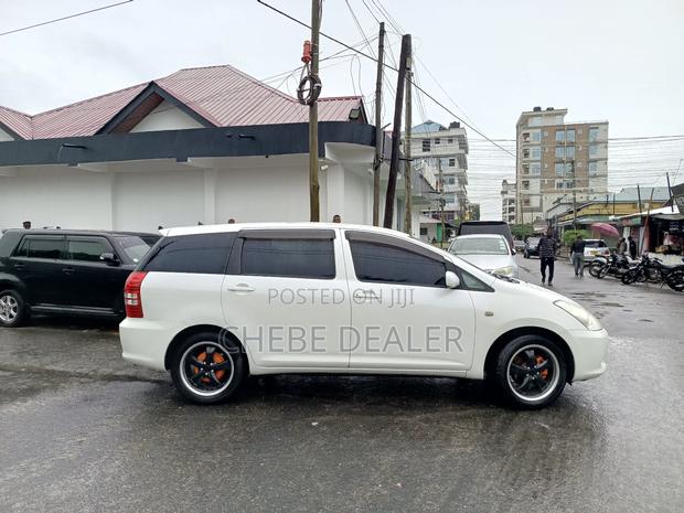 Toyota Wish 2004 White