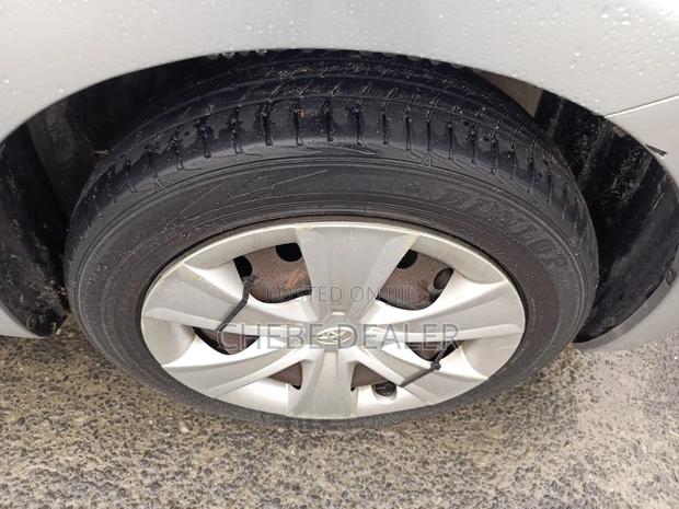 Toyota Ractis 2005 White