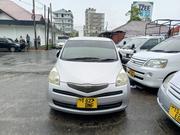 Toyota Ractis 2005 White for sale