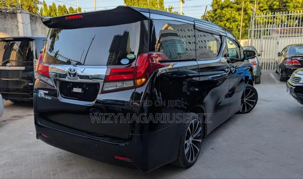 Toyota Alphard 2016 Purple