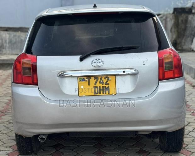 Toyota Allex 2005 Silver