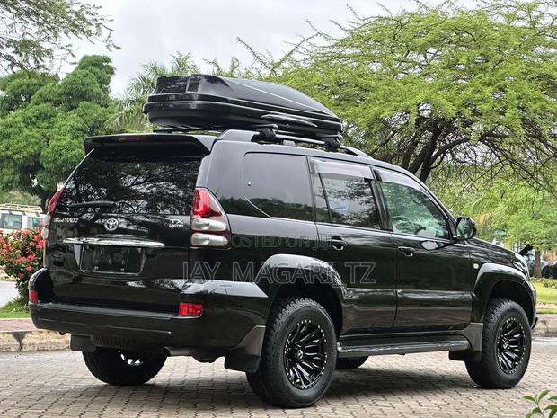 Toyota Land Cruiser Prado 2006 Black