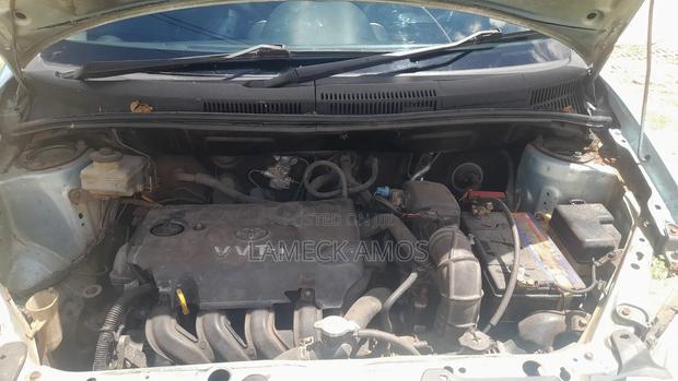 Toyota IST 2004 Blue