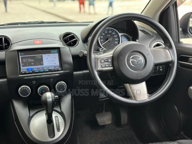 Mazda Demio 2011 Blue