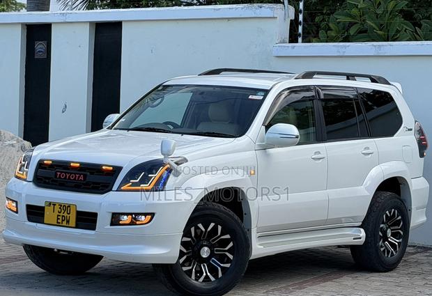 Toyota Land Cruiser Prado 2007 White