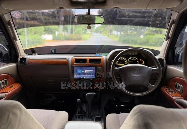 Toyota Land Cruiser Prado 2002 Silver