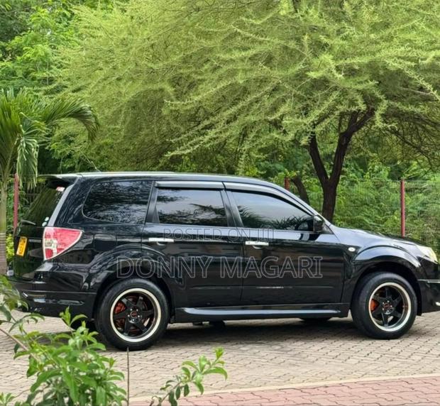 Subaru Forester 2010 Black