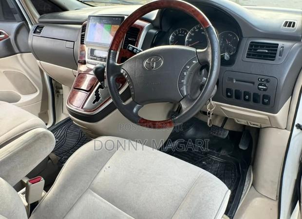 Toyota Alphard 2005 White