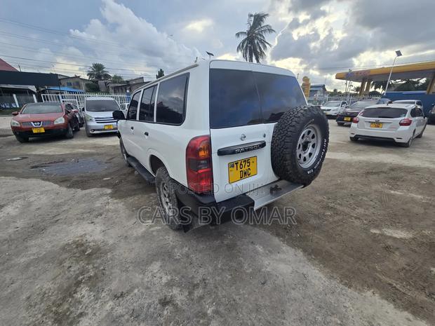 Nissan Patrol 2019 White