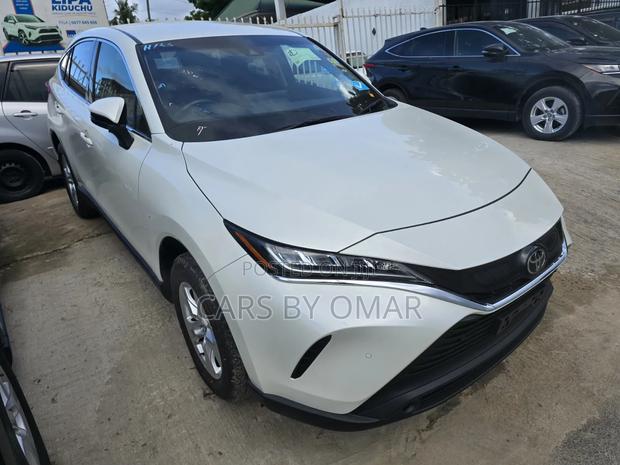 Toyota Harrier 2021 White