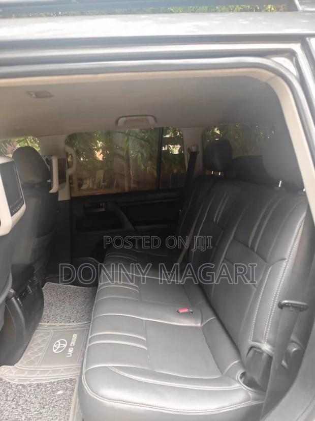 Toyota Land Cruiser 2014 Gray