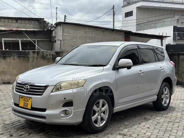 Toyota Vanguard 2009 Silver