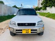 Toyota RAV4 Base FWD 1999 Pearl for sale