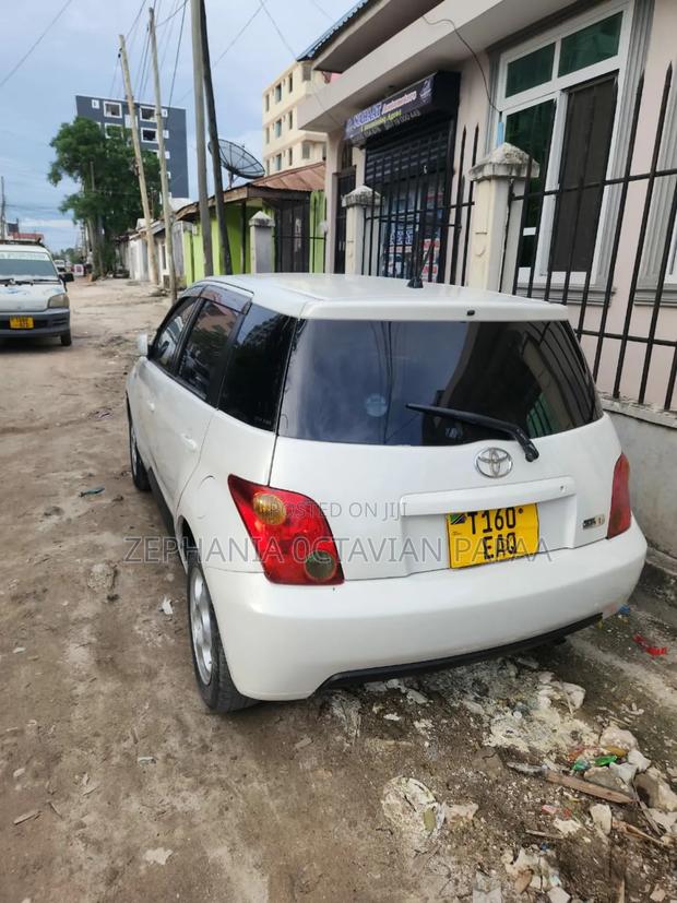 Toyota IST 2005 White