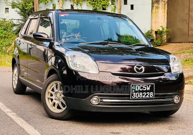 Mazda Verisa 2004 Black