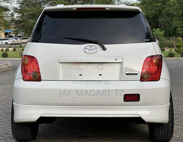 Toyota IST 2003 White