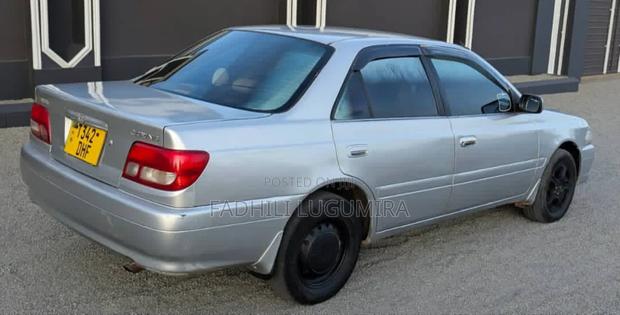 Toyota Carina 2001 Silver