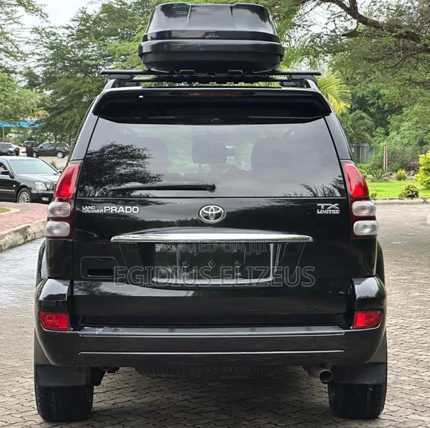 Toyota Land Cruiser Prado 2006 Black