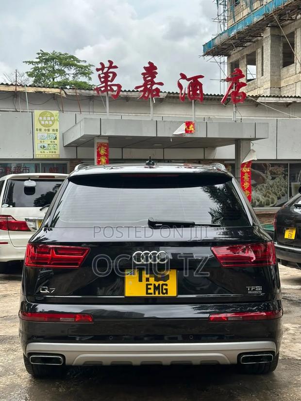 Audi Q7 2.0T Premium AWD quattro 2018 Black