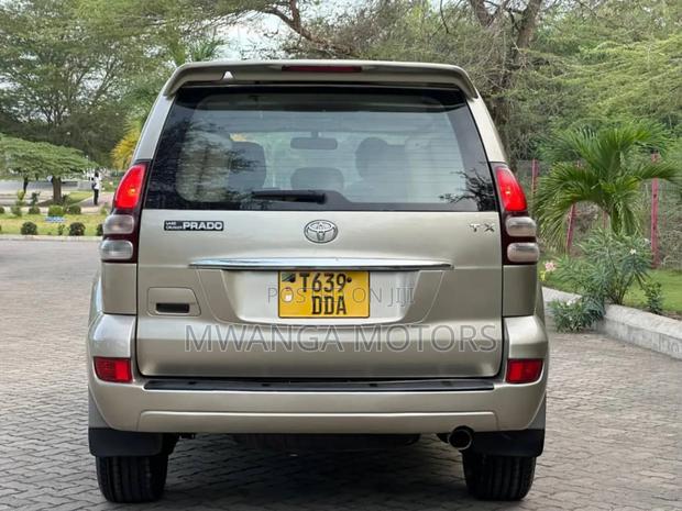 Toyota Land Cruiser Prado 2.7 i 16V 2005 Gold