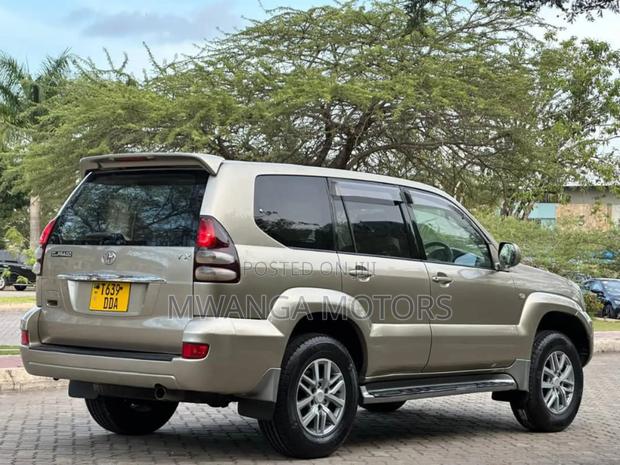 Toyota Land Cruiser Prado 2.7 i 16V 2005 Gold