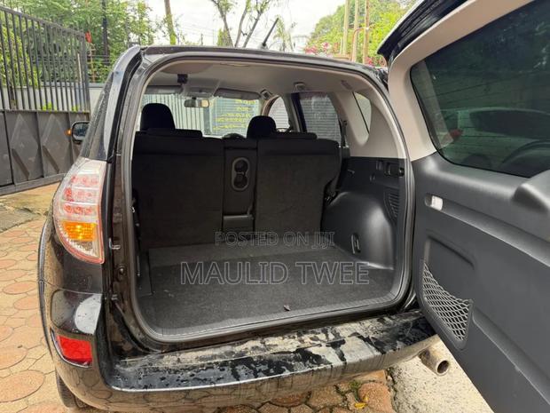 Toyota RAV4 2009 Black