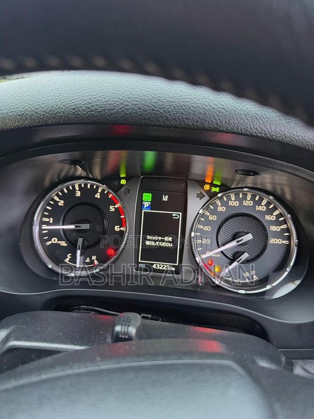 Toyota Hilux Revo Double Cab Deisel 2.4 RWD 2022 Black