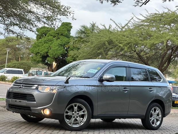 Mitsubishi Outlander 2014 Gray