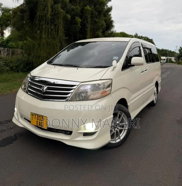 Toyota Alphard 2.4 Petrol AWD 2006 White