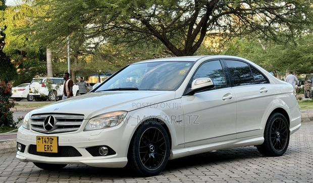 Mercedes-Benz C-Class 2009 White