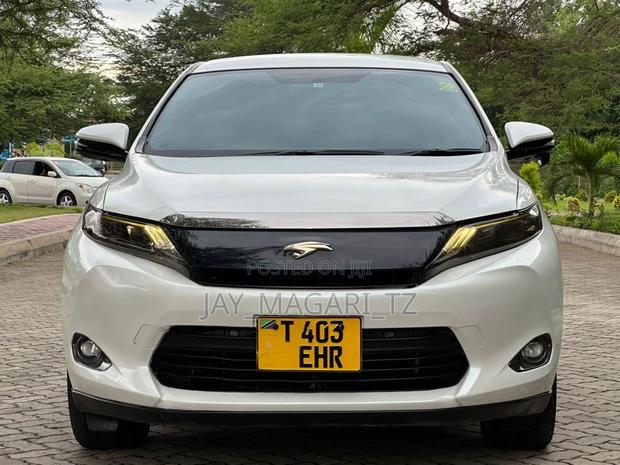 Toyota Harrier 2015 White