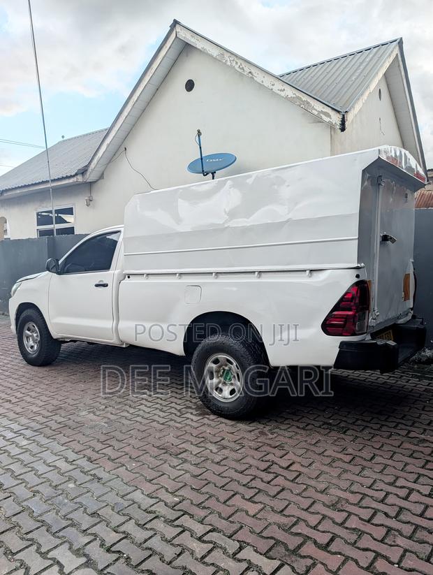 Toyota Hilux 2.0 VVT-i 2010 White