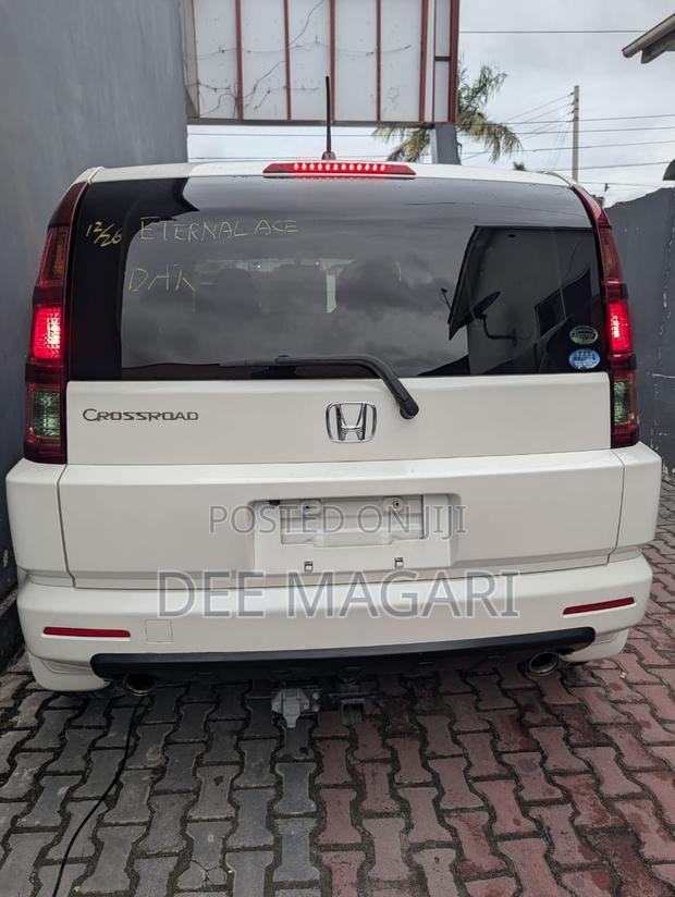 Honda Crossroad 2008 White