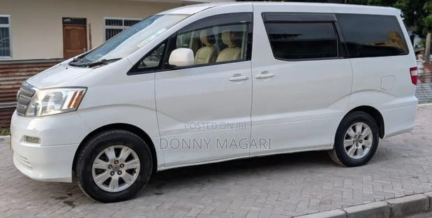 Toyota Alphard 2004 White