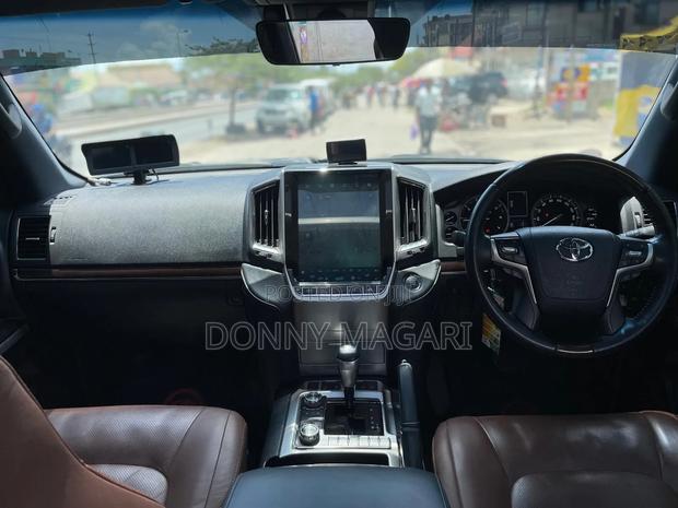 Toyota Land Cruiser 2020 Gray