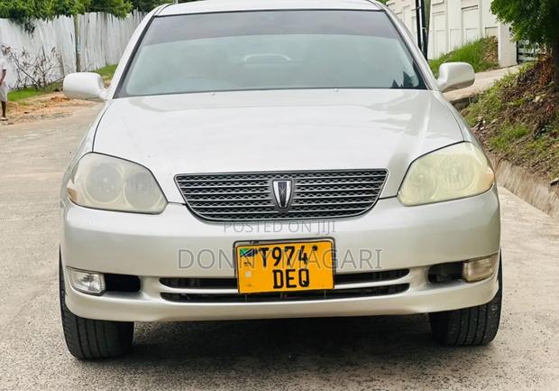 Toyota Mark II 2004 Silver
