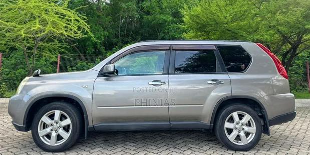 Nissan X-Trail 2008 Gray