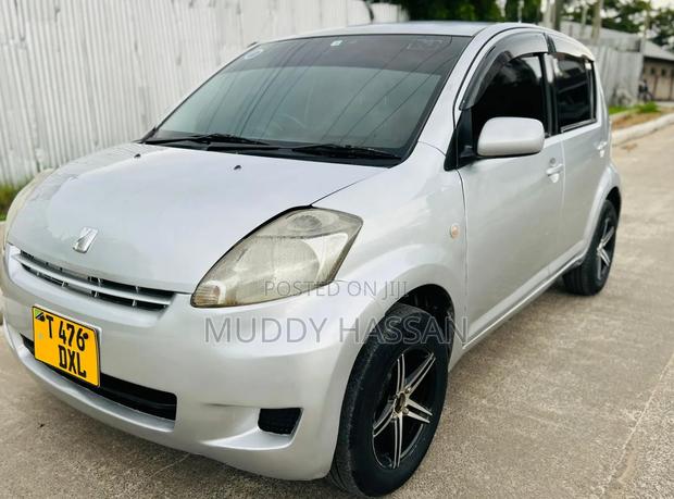 Toyota Passo 2006 Silver