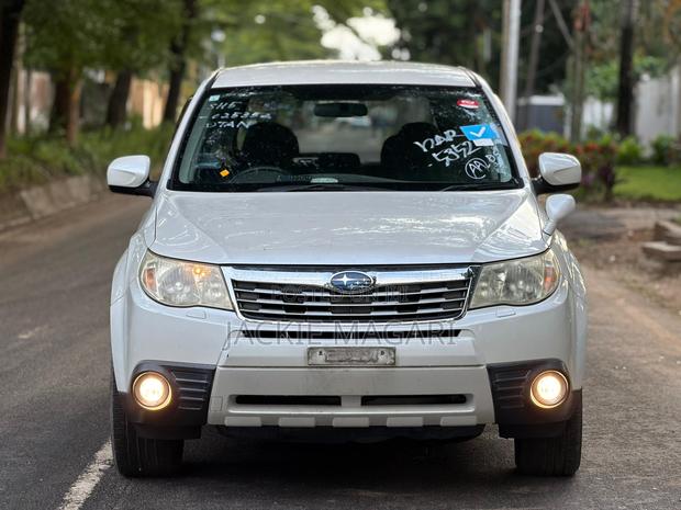 Subaru Forester 2009 White