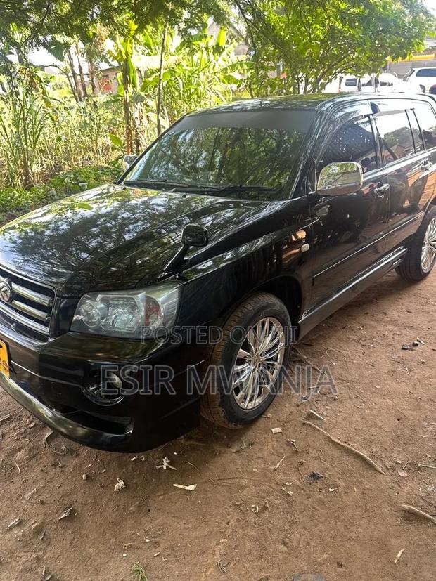 Toyota Kluger 2005 Black