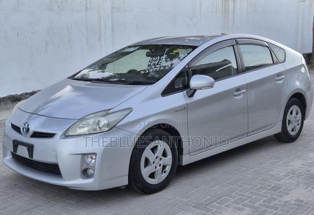 Toyota Prius 2011 Silver
