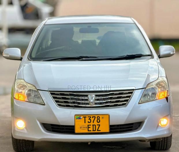 Toyota Premio 2009 Silver
