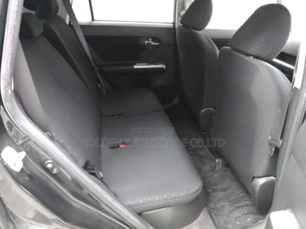Toyota Corolla Rumion Hatchback 1.5 FWD 2010 Black