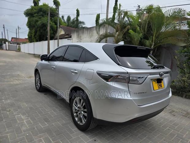 Toyota Harrier 2015 Silver